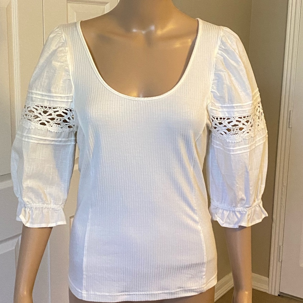 NWT Free People fitted top. M
